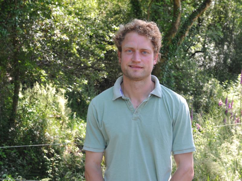 William Hannah head and shoulders