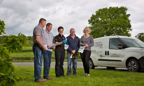farmers flock press notice photo llun datganiad ir wasg