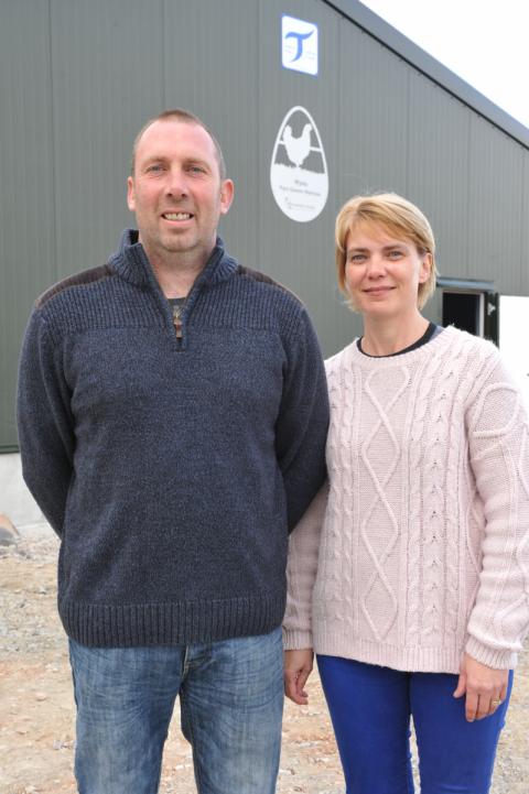 picture 2 arwel and delyth jones tu allan ir uned dofednod newydd outside new poultry house 1
