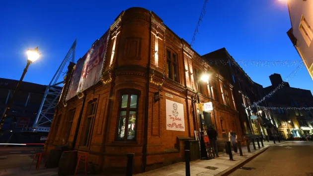 Tiny Rebel bar in Caerdydd