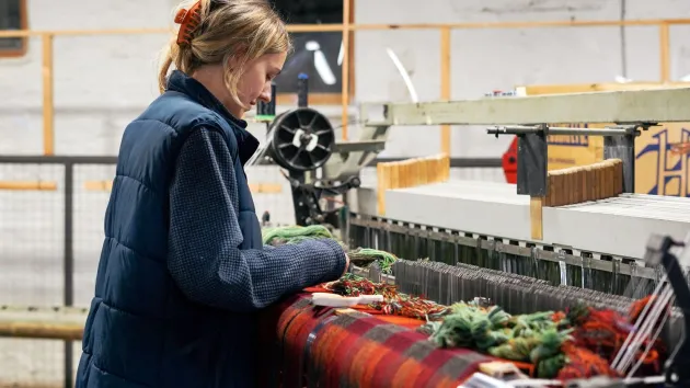 Melyn Tregwynt Woollen Mill worker