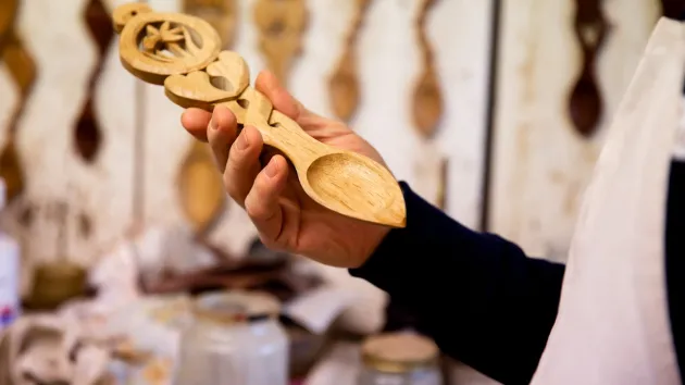 Love spoon workshop