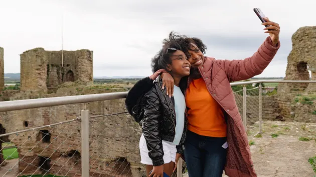 Rhuddlan Castle - mother and daughter taking a selfie