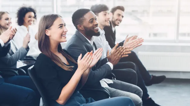 audience clapping 