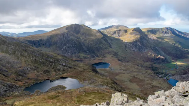 Llyn Bochlwyd ac Llyn Idwal Eryri